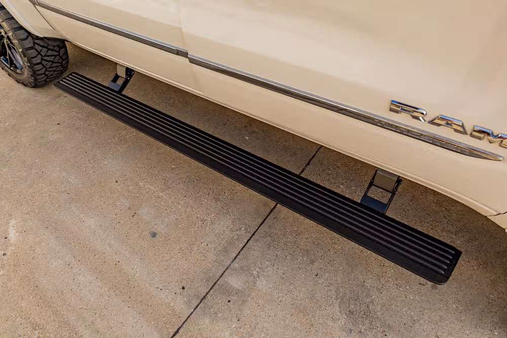 2025 Ram 1500 Tungsten Crew Cab Image 13