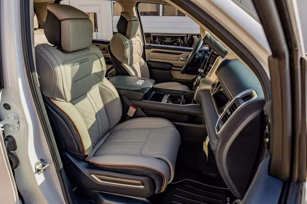 2025 Ram 1500 Tungsten Crew Cab Image 31