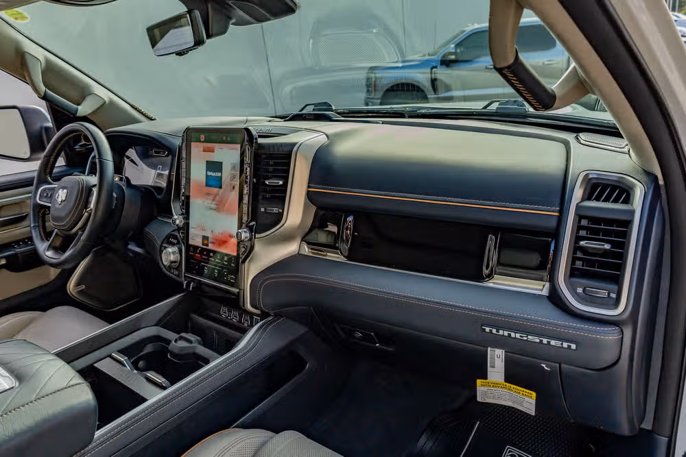 2025 Ram 1500 Tungsten Crew Cab Image 18