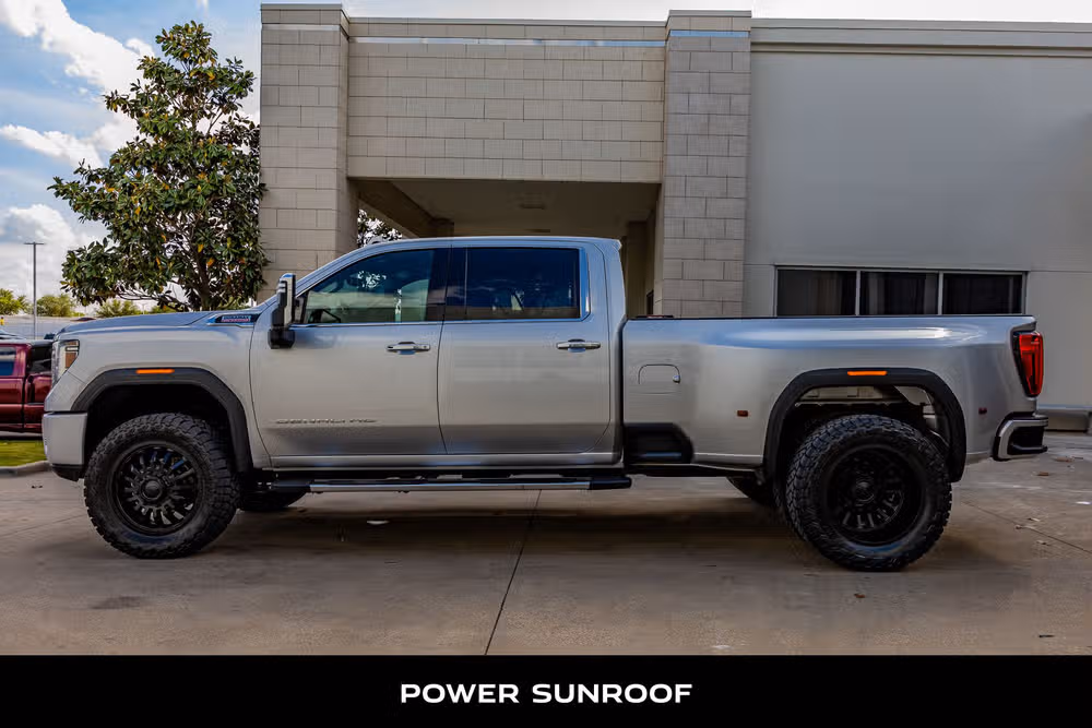 2020 GMC Sierra 3500HD Denali Crew Cab Image 6