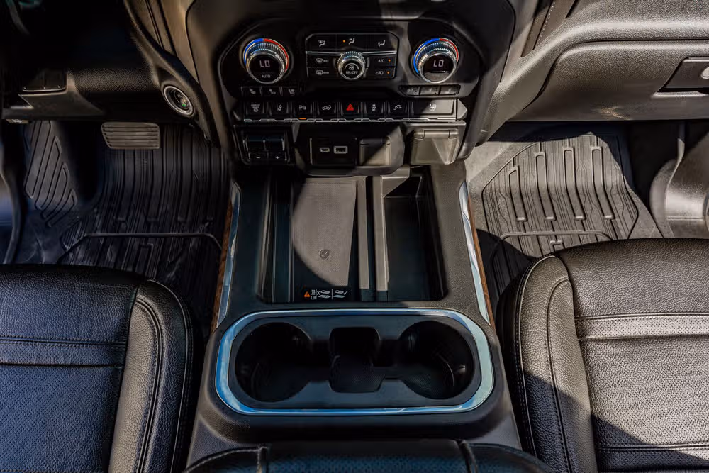 2020 GMC Sierra 3500HD Denali Crew Cab Image 28
