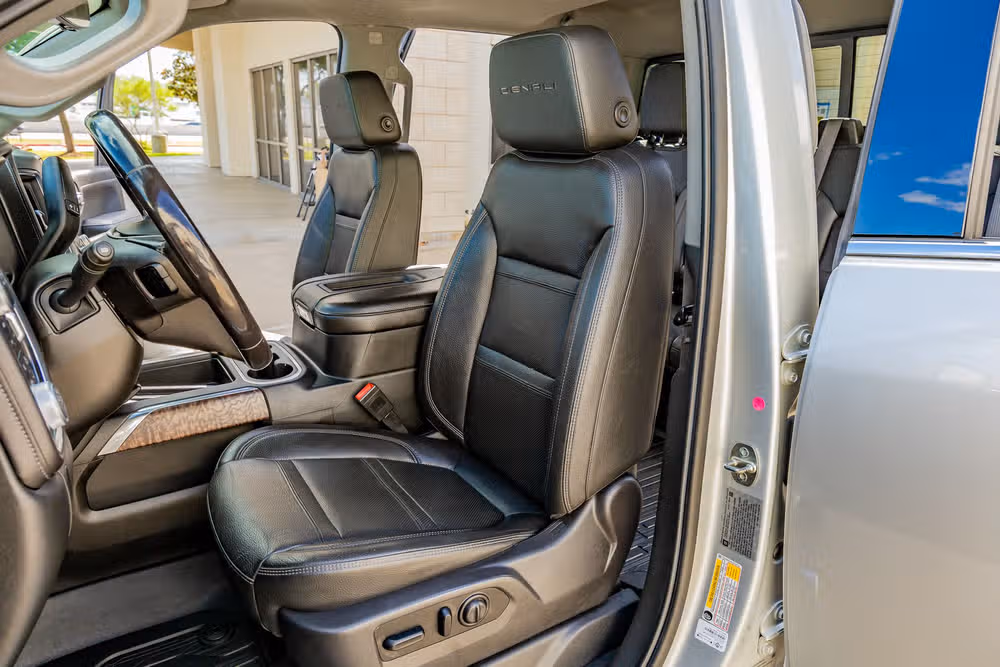 2020 GMC Sierra 3500HD Denali Crew Cab Image 30