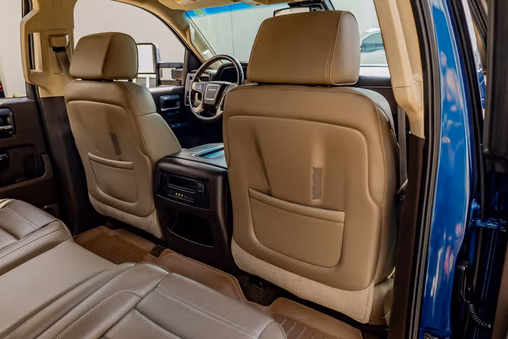 2015 GMC Sierra 3500HD Denali Crew Cab Image 27