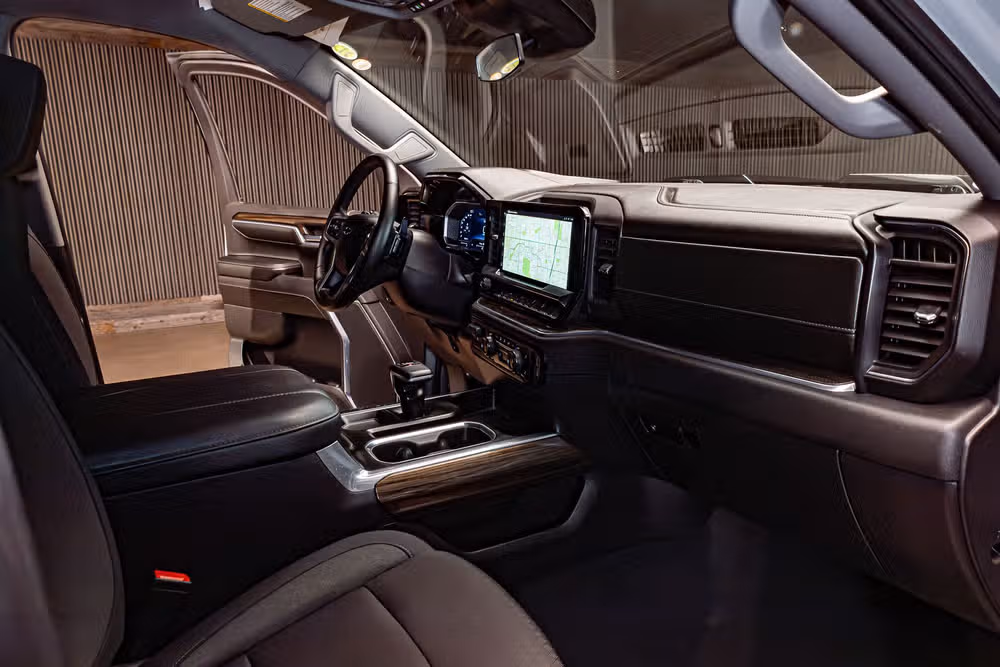 2024 Chevrolet Silverado 1500 LT Trail Boss Crew Cab Image 17