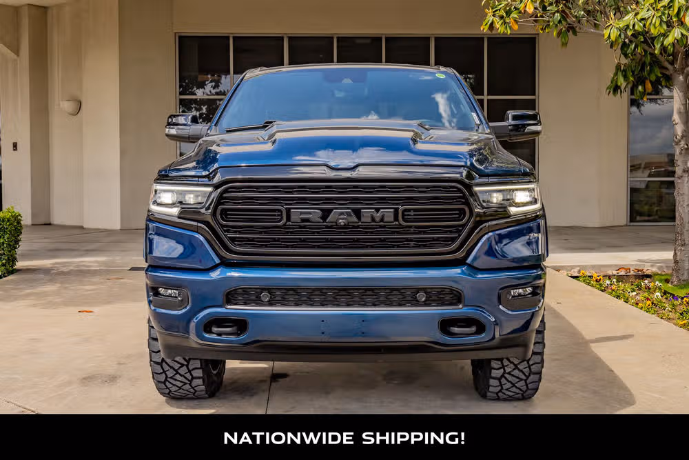 2024 Ram 1500 Limited Crew Cab Image 4