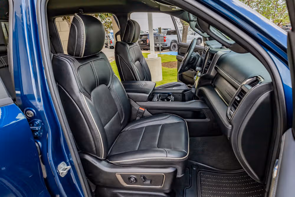 2024 Ram 1500 Limited Crew Cab Image 31