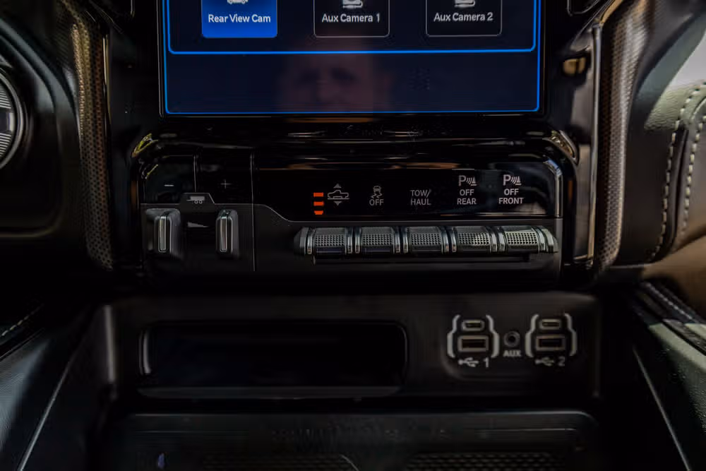 2024 Ram 1500 Limited Crew Cab Image 27