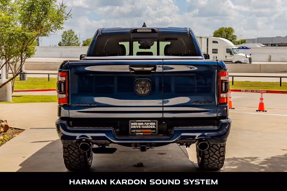 2024 Ram 1500 Limited Crew Cab Image 8