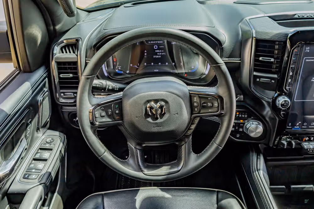 2024 Ram 1500 Limited Crew Cab Image 19