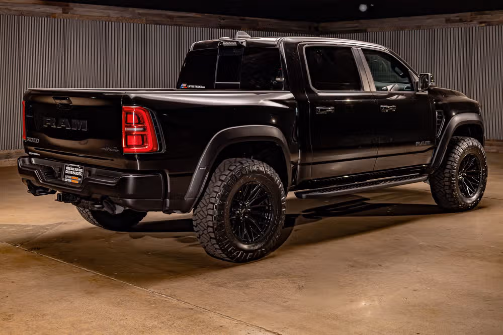 2025 Ram 1500 RHO Crew Cab Image 10