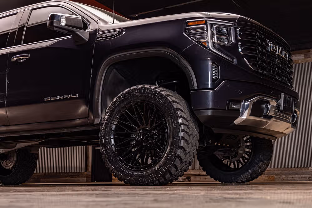 2023 GMC Sierra 1500 Denali Ultimate Crew Cab Image 12