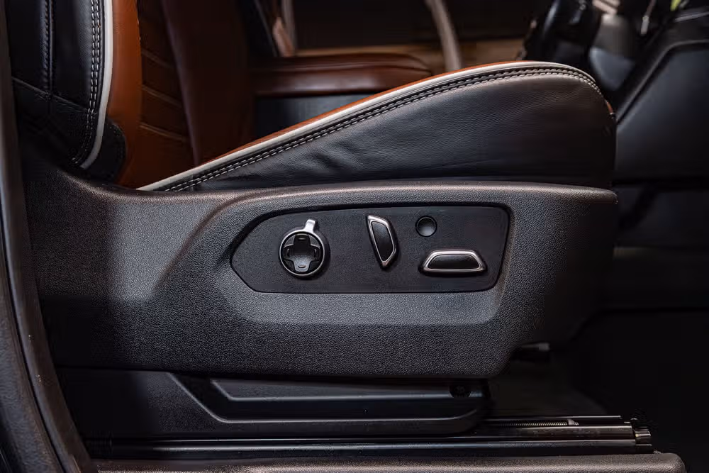 2023 GMC Sierra 1500 Denali Ultimate Crew Cab Image 26