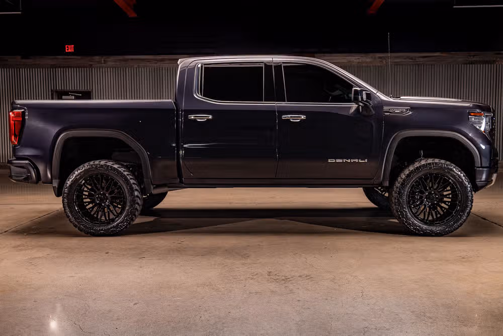 2023 GMC Sierra 1500 Denali Ultimate Crew Cab Image 11