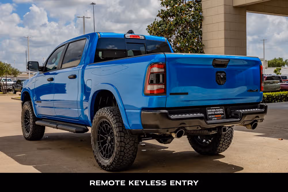 2023 Ram 1500 Big Horn Crew Cab Image 7