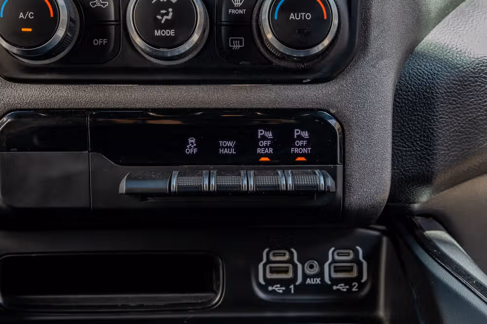 2023 Ram 1500 Big Horn Crew Cab Image 29