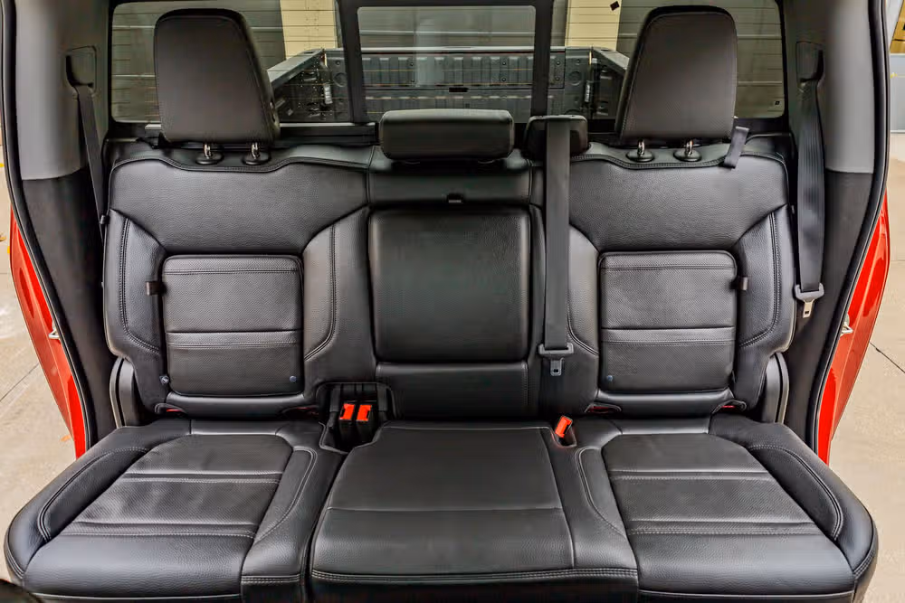 2022 GMC Sierra 3500HD Denali Crew Cab Image 35