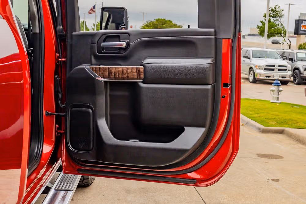 2022 GMC Sierra 3500HD Denali Crew Cab Image 39