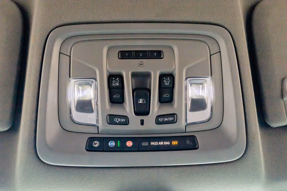2022 GMC Sierra 3500HD Denali Crew Cab Image 29