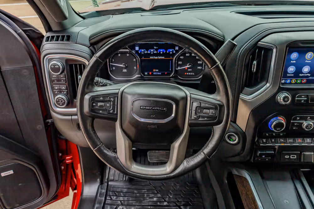 2022 GMC Sierra 3500HD Denali Crew Cab Image 19
