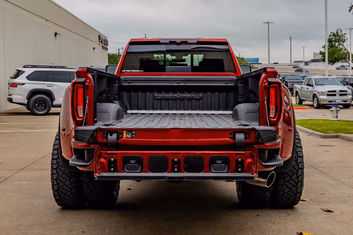 2022 GMC Sierra 3500HD Denali Crew Cab