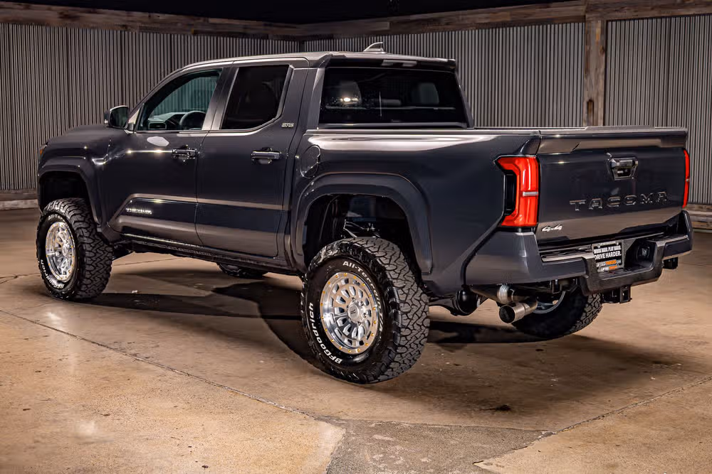 2026 Toyota Tacoma SR5 Double Cab Image 6