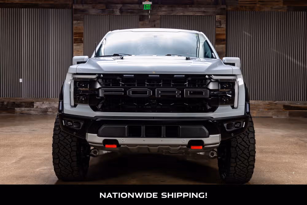 2025 Ford F-150 Raptor SuperCrew Image 4