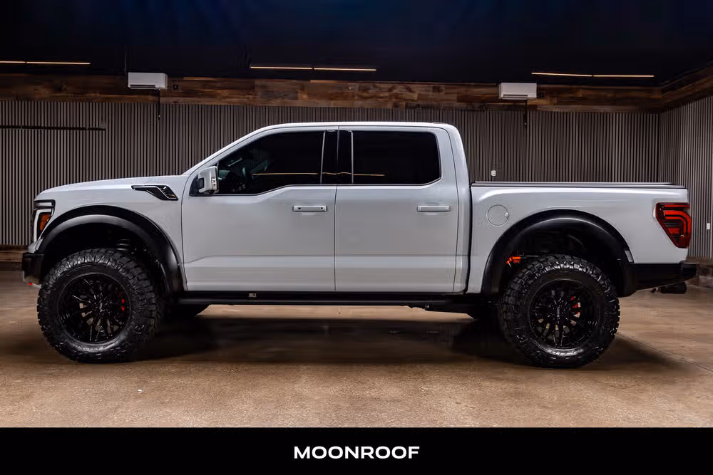 2025 Ford F-150 Raptor SuperCrew Image 6