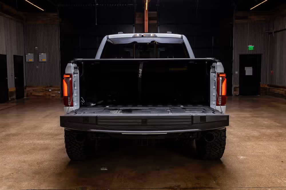 2025 Ford F-150 Raptor SuperCrew Image 9