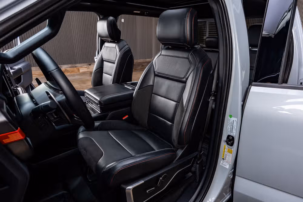 2025 Ford F-150 Raptor SuperCrew Image 30