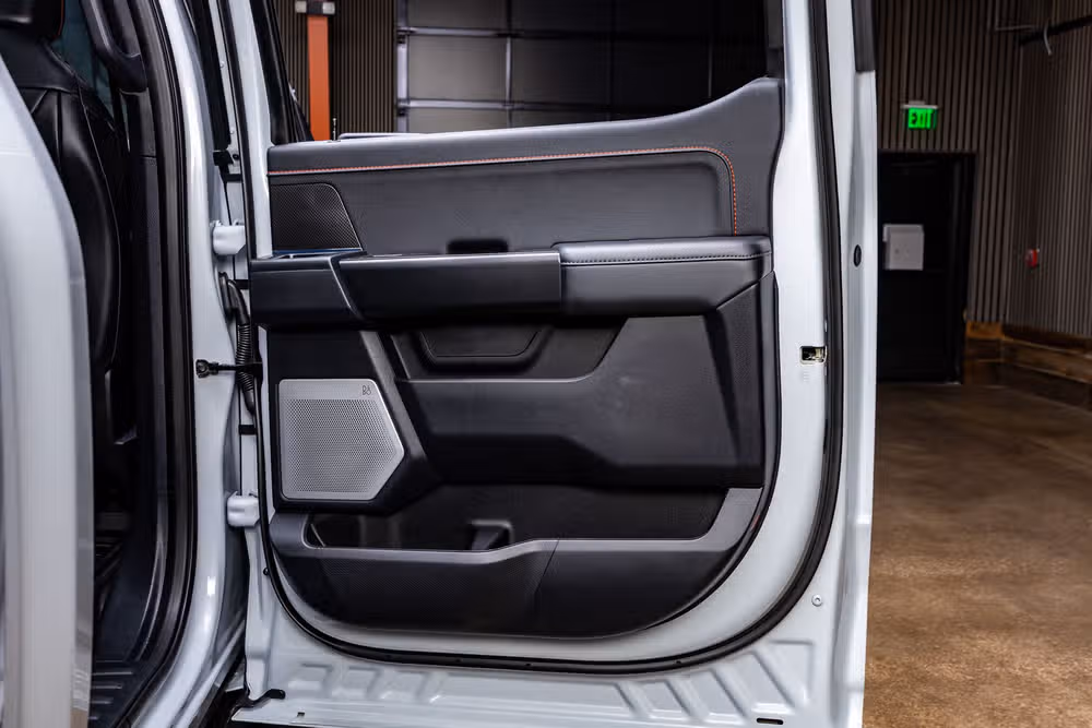 2025 Ford F-150 Raptor SuperCrew Image 39