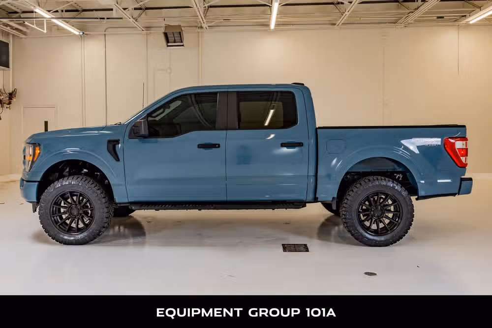 2023 Ford F-150 XL SuperCrew Image 6