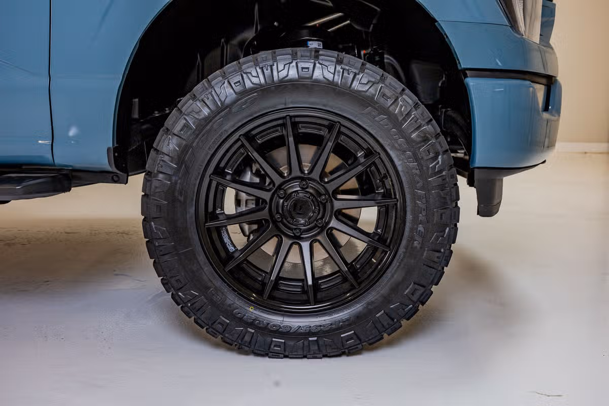 2023 Ford F-150 XL SuperCrew