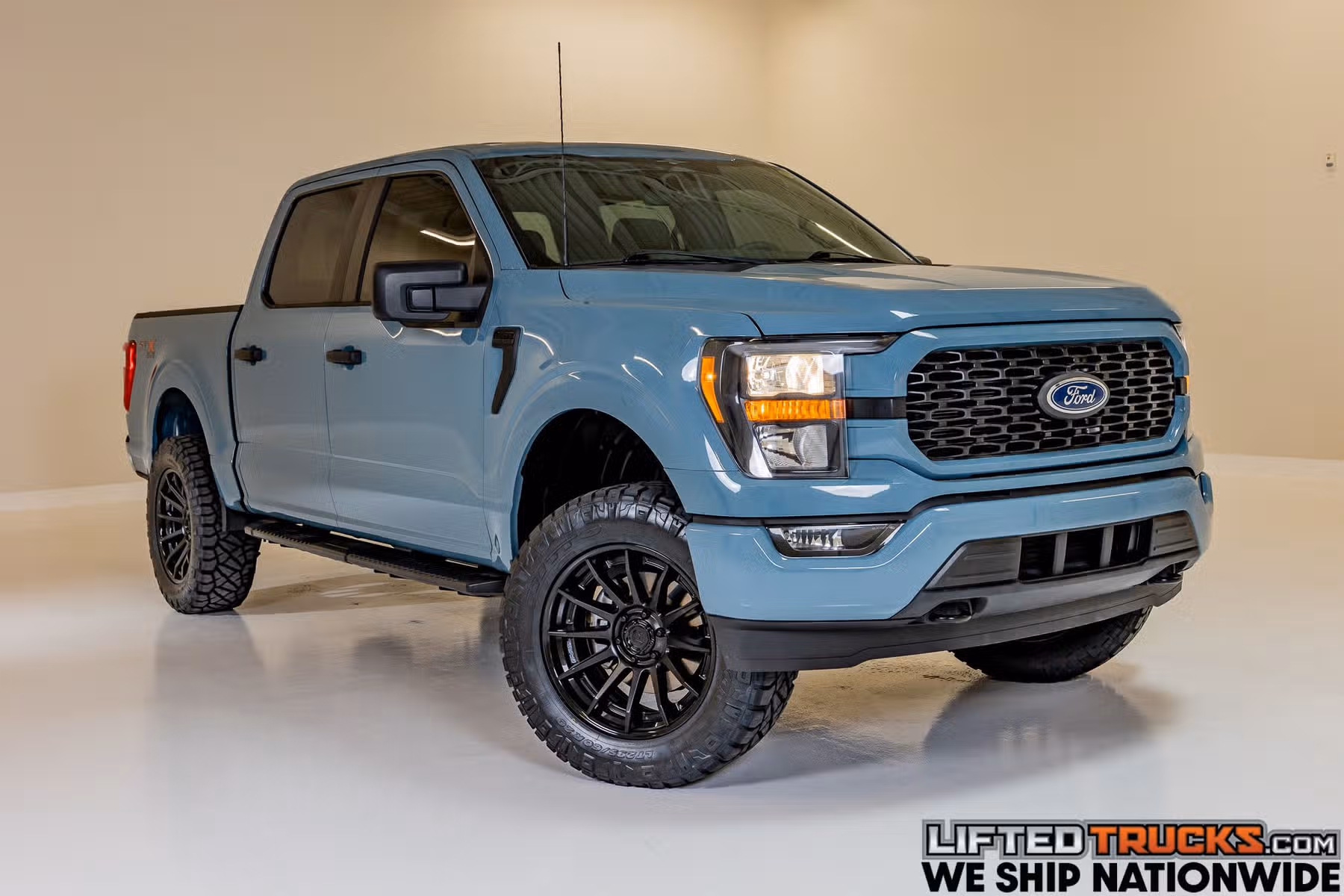 2023 Ford F-150 XL SuperCrew Image 1