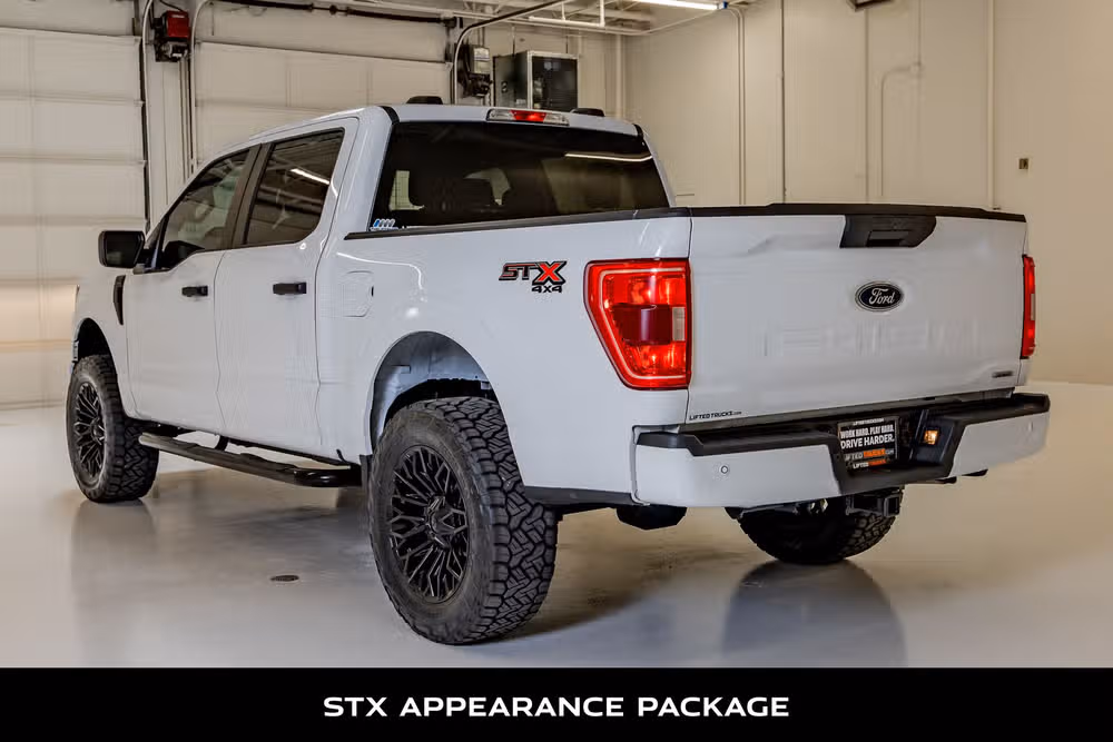 2023 Ford F-150 XL SuperCrew Image 7