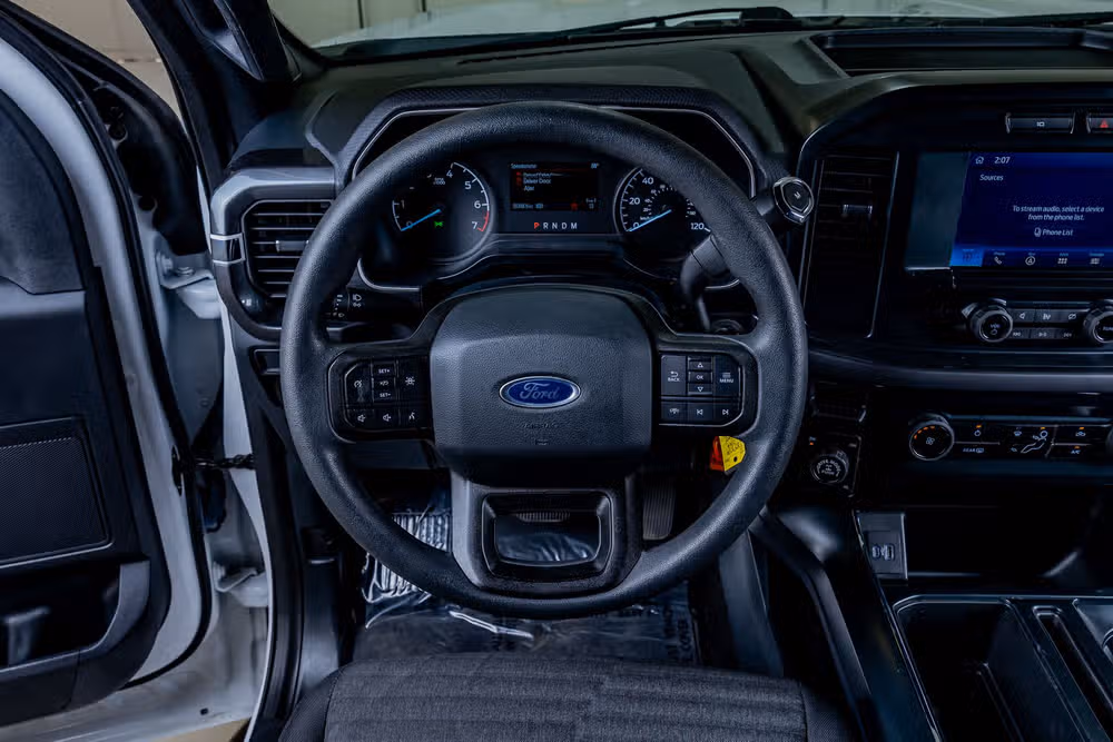 2023 Ford F-150 XL SuperCrew Image 19