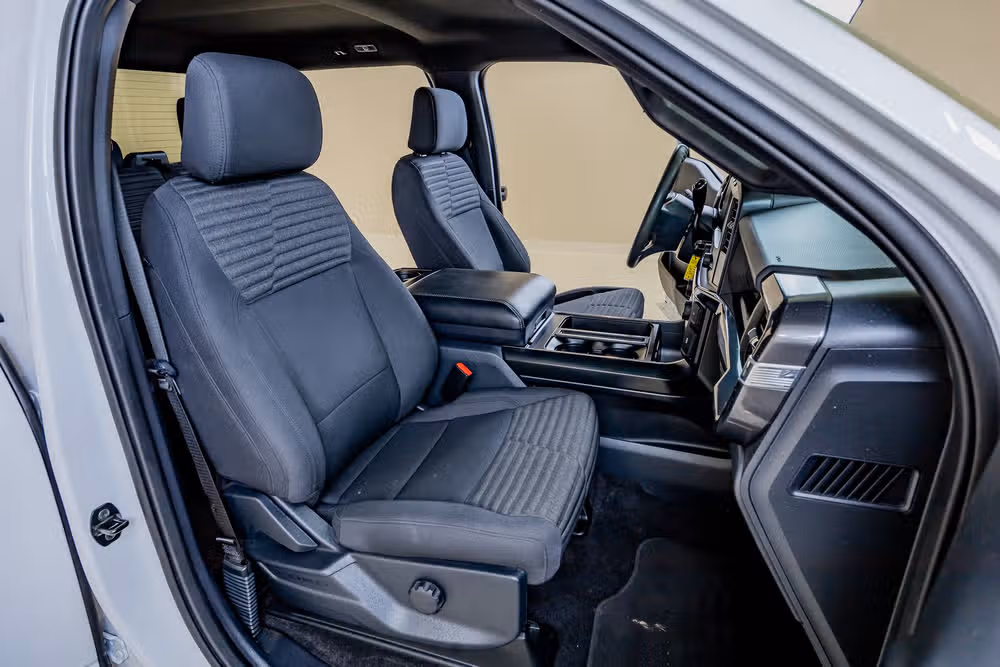 2023 Ford F-150 XL SuperCrew Image 30