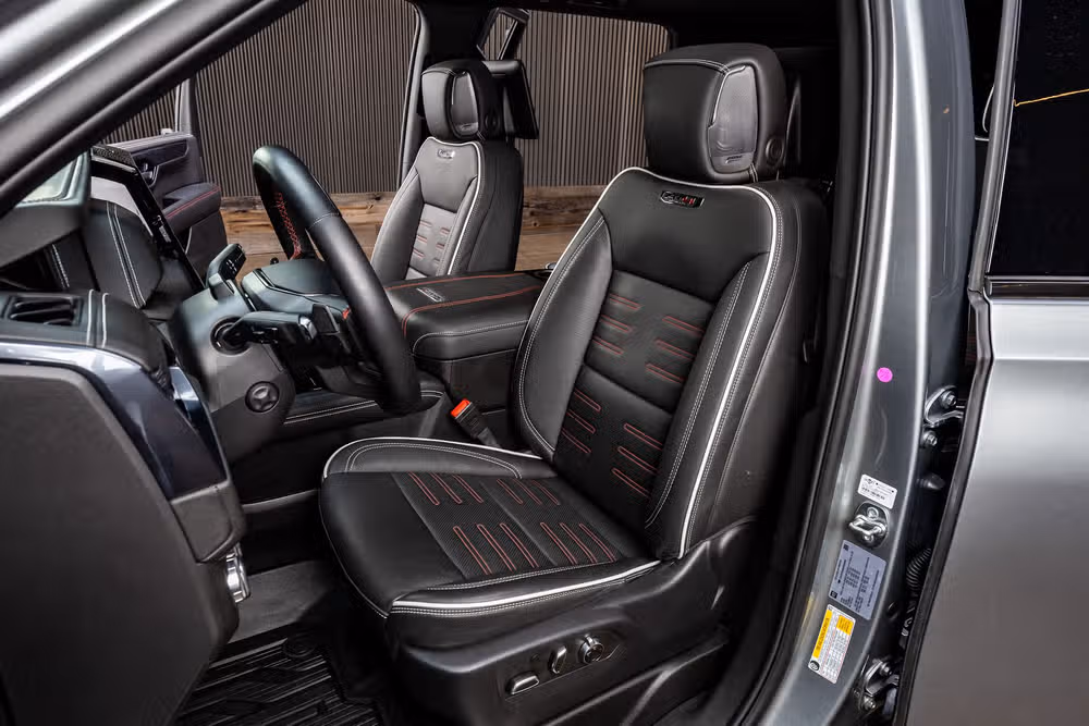 2025 GMC Yukon AT4 Ultimate Image 30