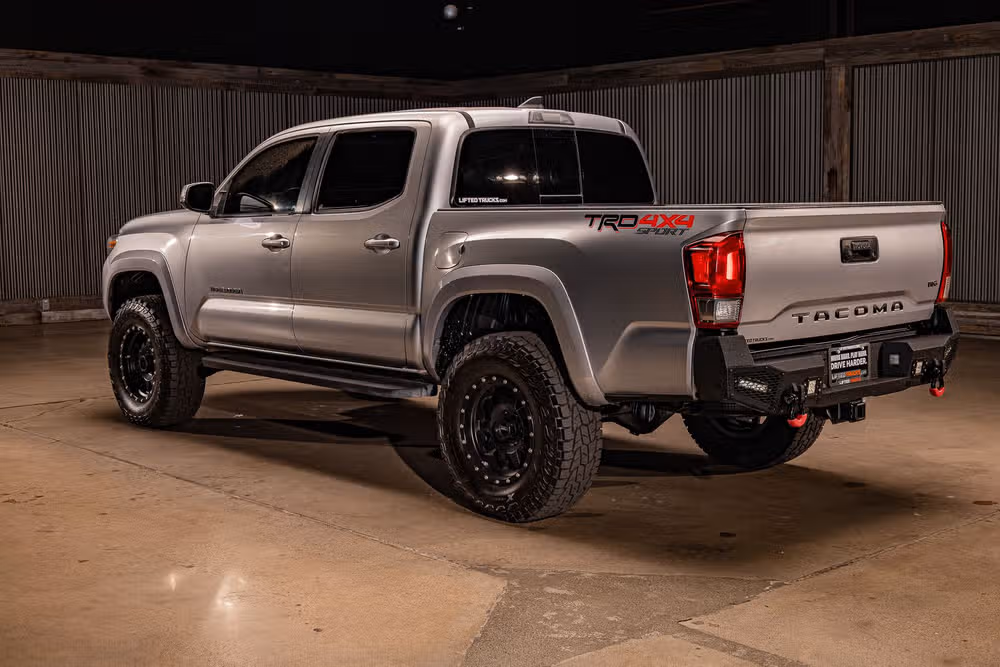 2017 Toyota Tacoma TRD Sport Double Cab Image 6