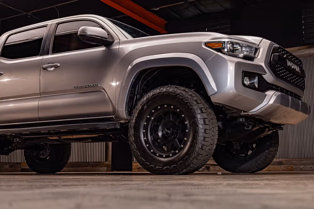 2017 Toyota Tacoma TRD Sport Double Cab Image 11