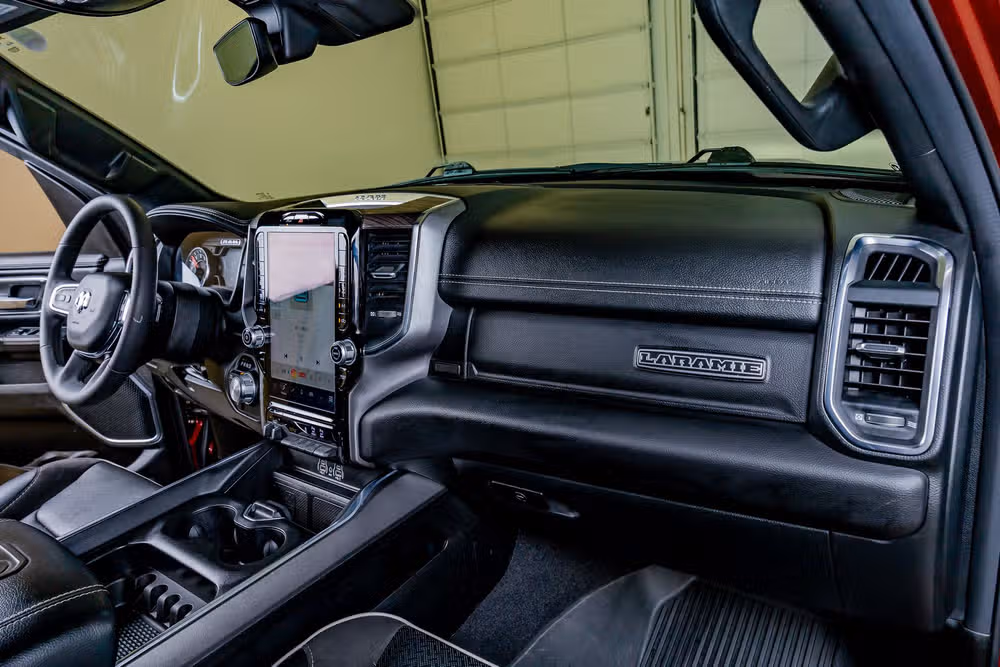 2025 Ram 1500 Laramie Crew Cab Image 17