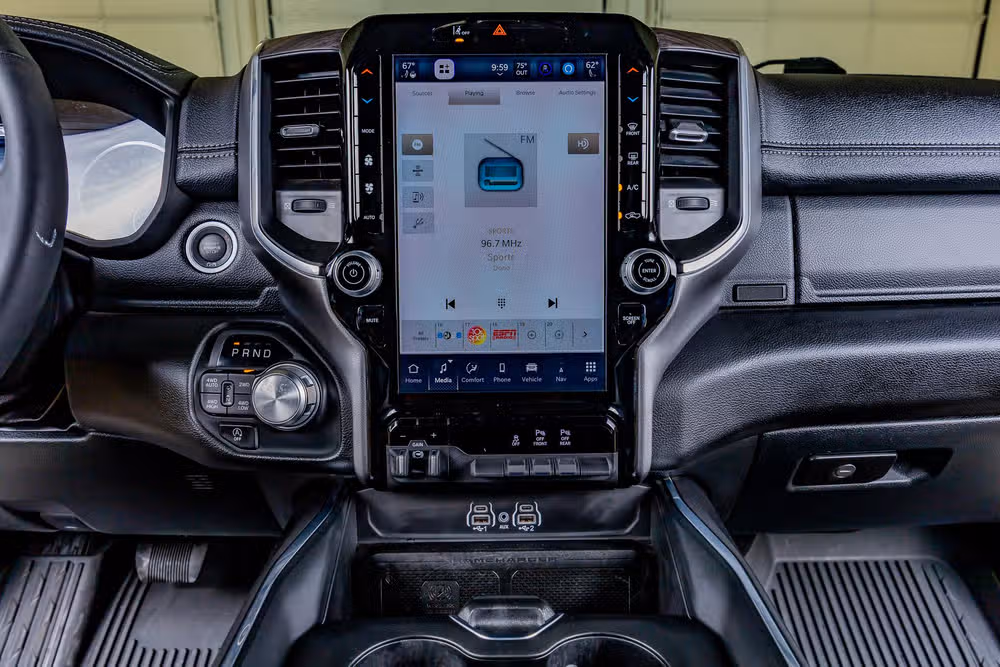 2025 Ram 1500 Laramie Crew Cab Image 24