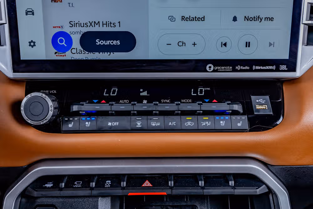 2024 Toyota Tundra 1794 Edition HV CrewMax Image 27