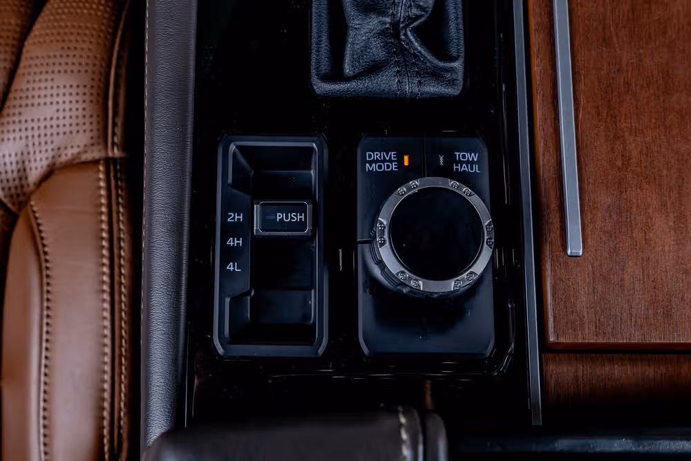 2024 Toyota Tundra 1794 Edition HV CrewMax Image 28