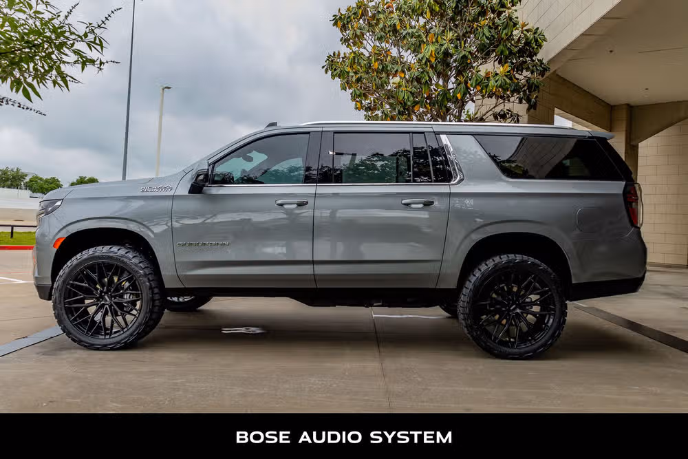 2024 Chevrolet Suburban High Country Image 6