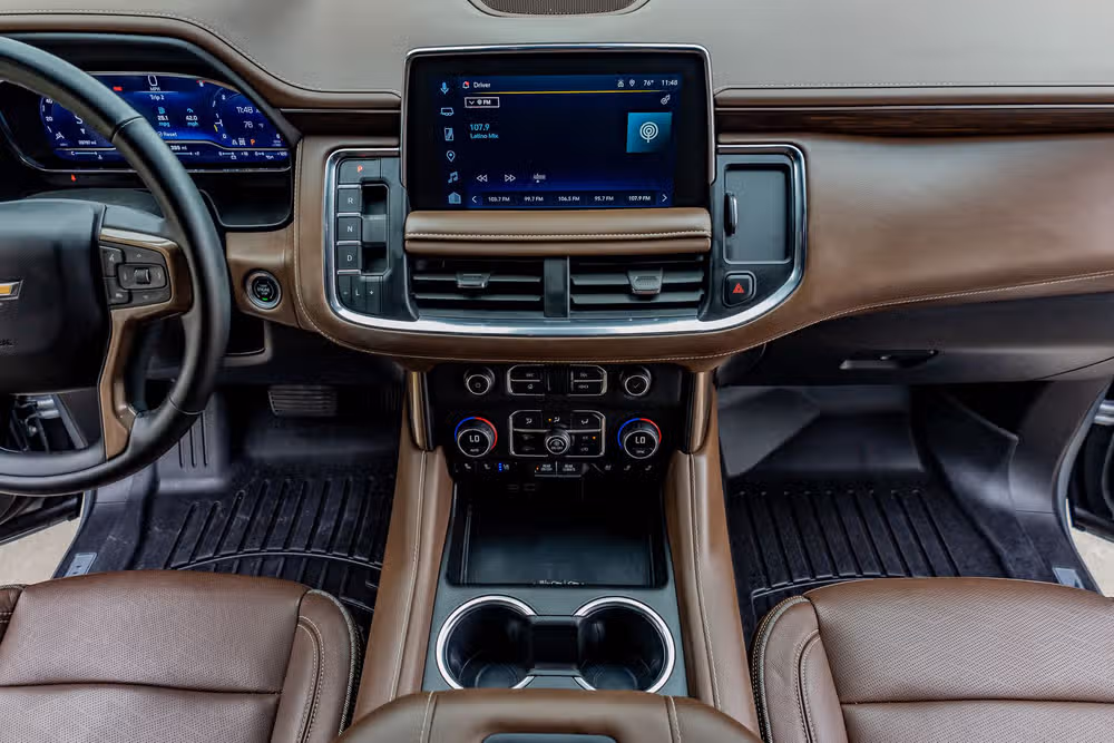 2024 Chevrolet Suburban High Country Image 24
