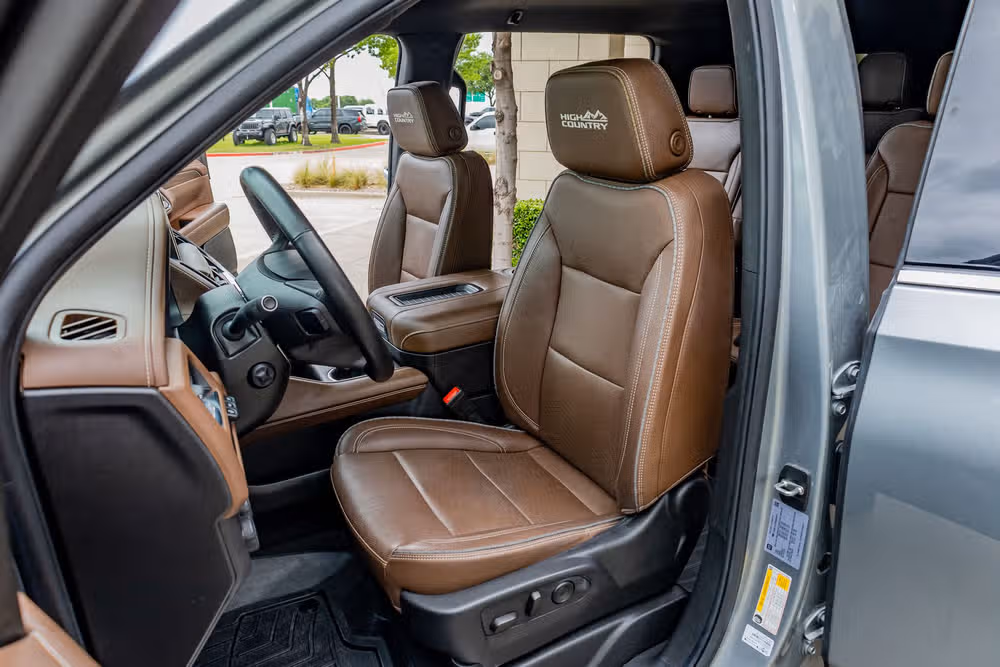 2024 Chevrolet Suburban High Country Image 30
