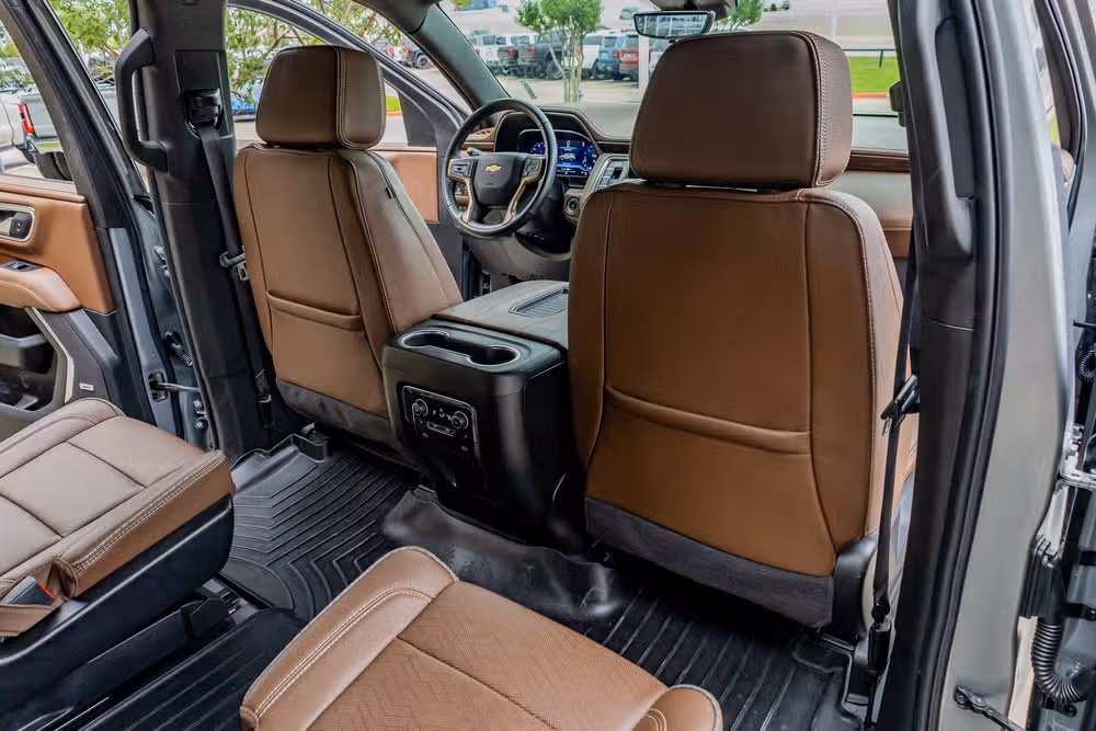 2024 Chevrolet Suburban High Country Image 32