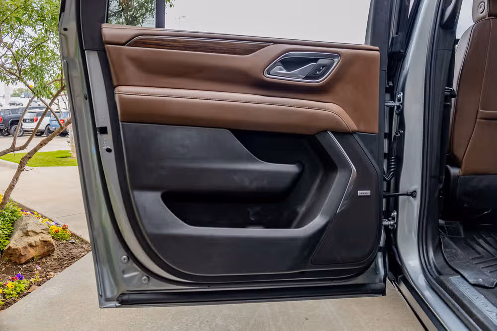 2024 Chevrolet Suburban High Country Image 39