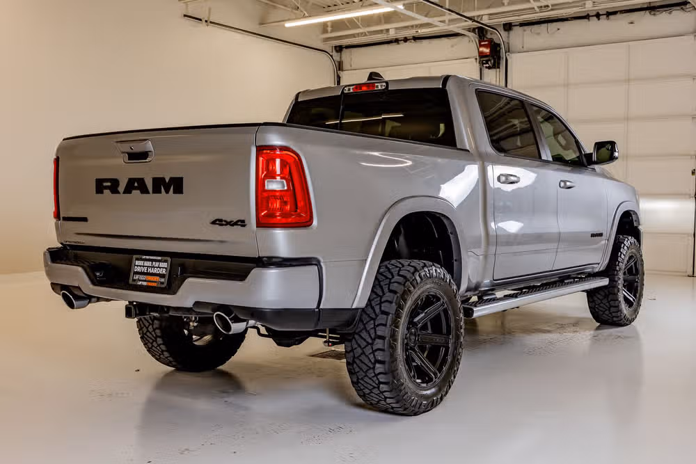 2025 Ram 1500 Laramie Crew Cab Image 10