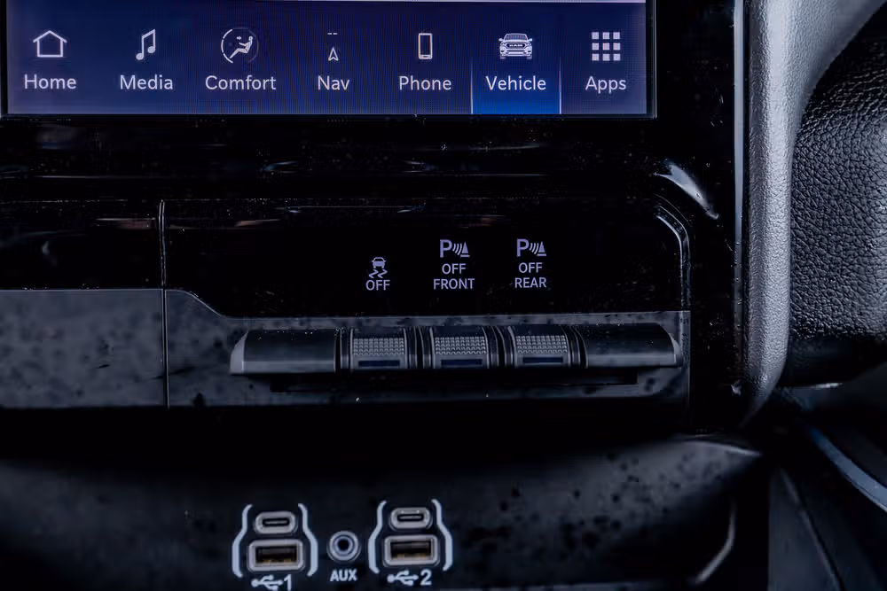 2025 Ram 1500 Laramie Crew Cab Image 28